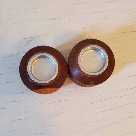 Wooden Genesea Salt + Pepper Shakers - Picture 3 of 6